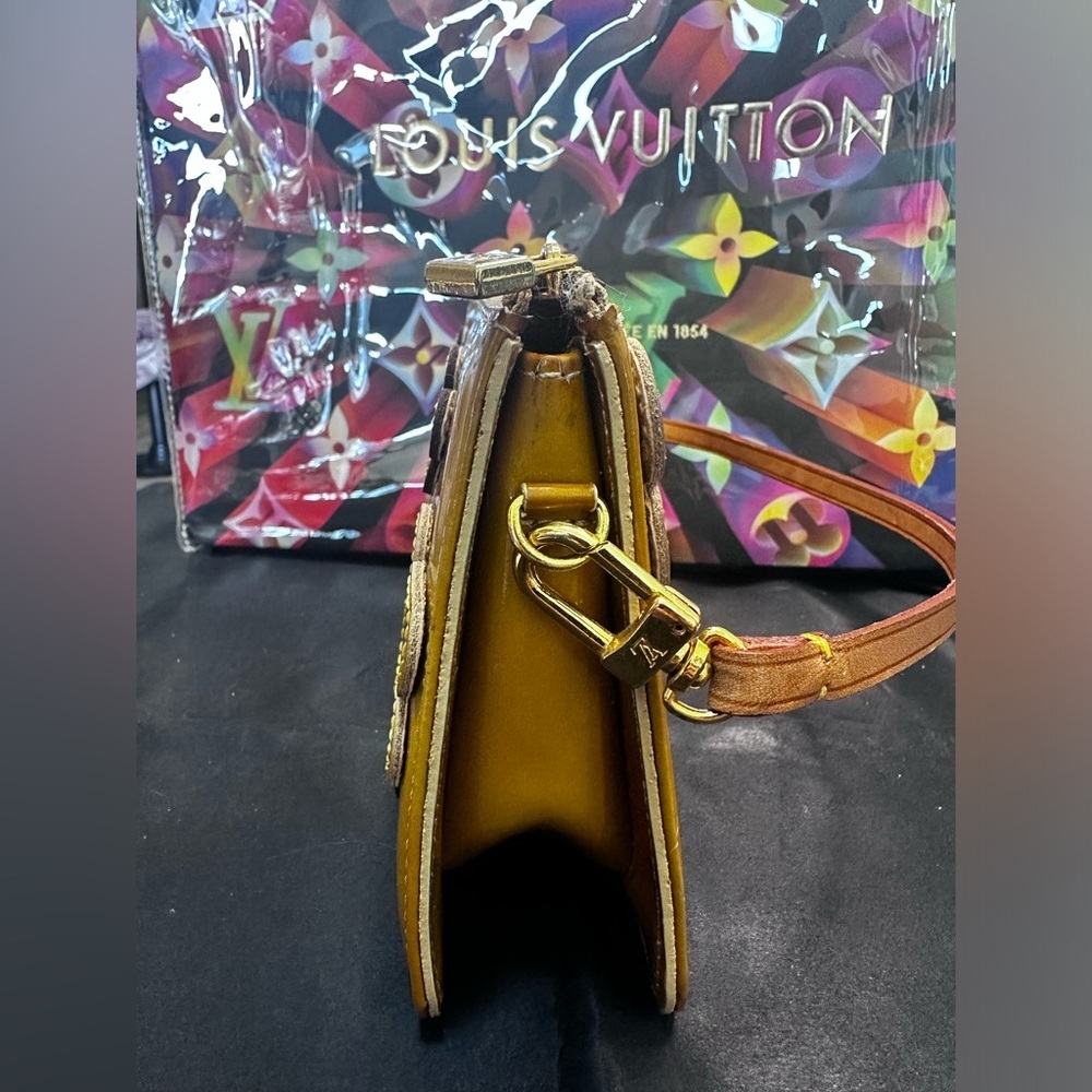 LOUIS VUITTON Monogram Fleurs Vernis Lexington Pochette and Dust Bag GUC - Picture 11 of 12